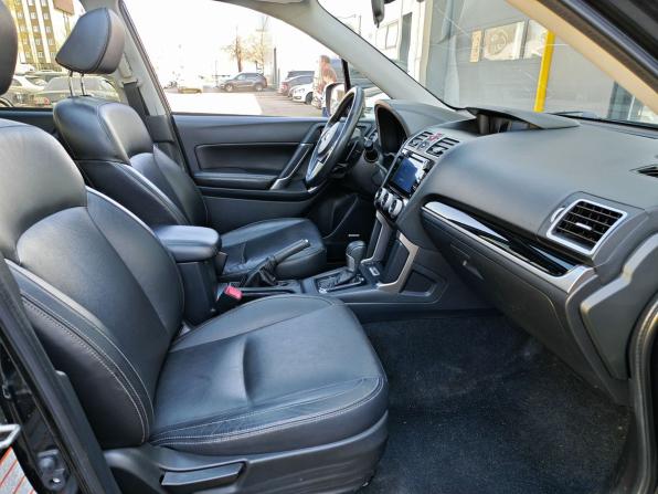 Subaru Forester IV Рестайлинг с пробегом 2016 года, цена 2 440 000 рублей, 215077 км, внедорожник, Автокод Объявления