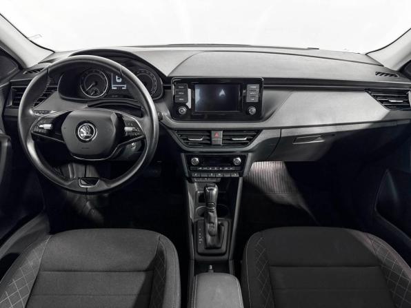 Skoda Rapid II с пробегом 2021 года, цена 1 685 000 рублей, 41823 км, лифтбек, Автокод Объявления