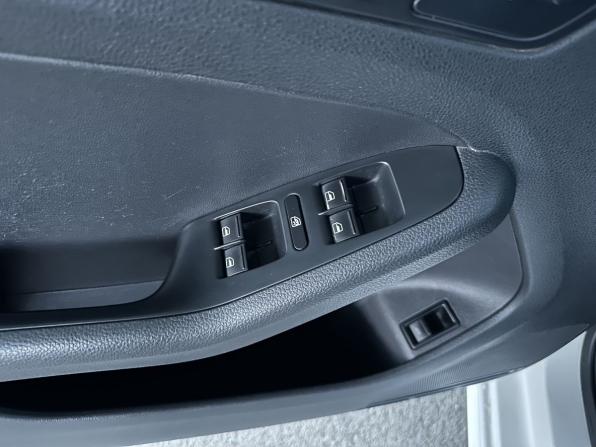 Volkswagen Jetta VI с пробегом 2015 года, цена 999 000 рублей, 97189 км, седан, Автокод Объявления