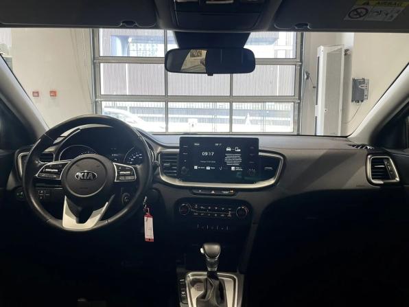 Kia Ceed III с пробегом 2020 года, цена 1 985 000 рублей, 28277 км, хэтчбек, Автокод Объявления