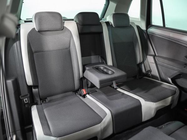 Volkswagen Tiguan II с пробегом 2019 года, цена 2 499 000 рублей, 95672 км, внедорожник, Автокод Объявления