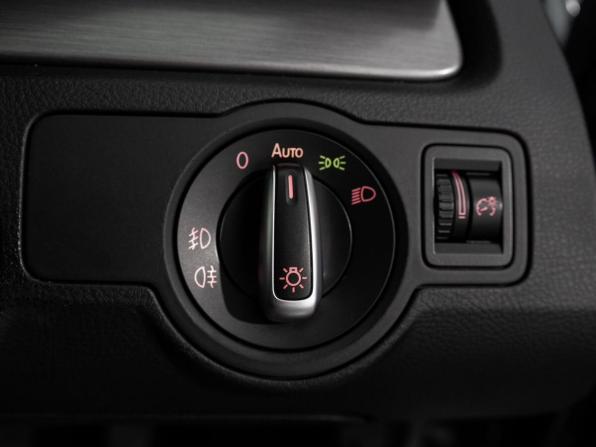 Volkswagen Passat B7 с пробегом 2012 года, цена 1 080 000 рублей, 101192 км, седан, Автокод Объявления