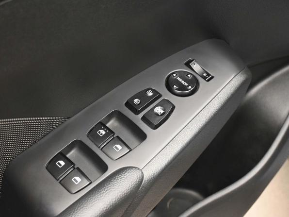 Hyundai Solaris II с пробегом 2018 года, цена 1 369 900 рублей, 142516 км, седан, Автокод Объявления