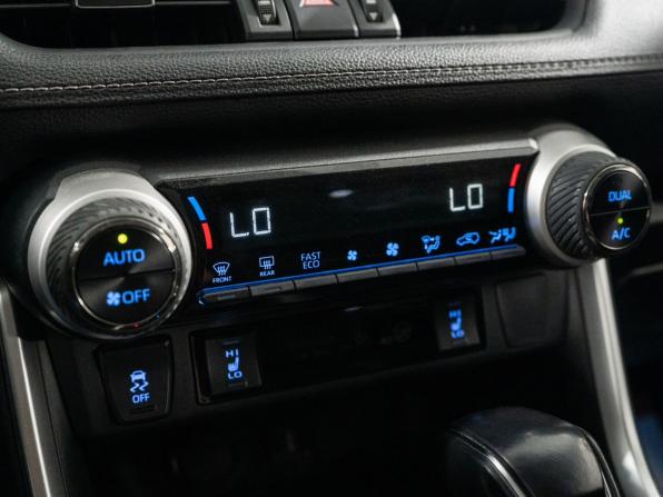 Toyota RAV4 V (XA50) с пробегом 2020 года, цена 3 390 000 рублей, 99830 км, внедорожник, Автокод Объявления