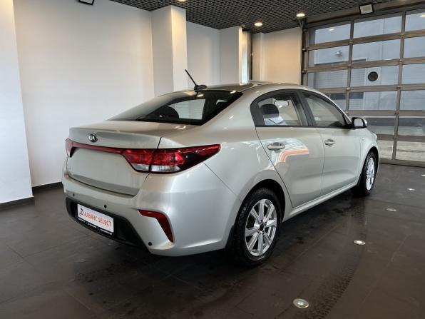 Kia Rio IV с пробегом 2020 года, цена 1 360 000 рублей, 98047 км, седан, Автокод Объявления