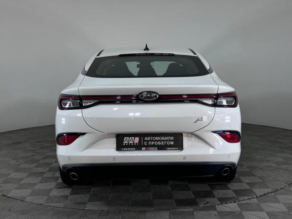 JAC J7 I с пробегом 2023 года, цена 1 380 000 рублей, 43388 км, хэтчбек, Автокод Объявления