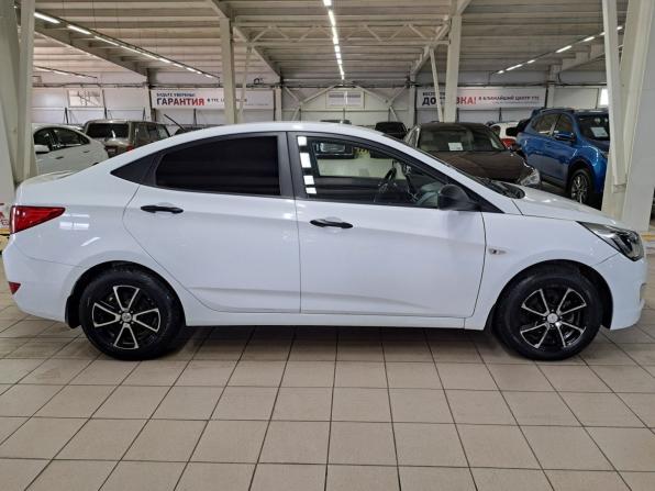 Hyundai Solaris I Рестайлинг с пробегом 2016 года, цена 715 000 рублей, 205971 км, седан, Автокод Объявления