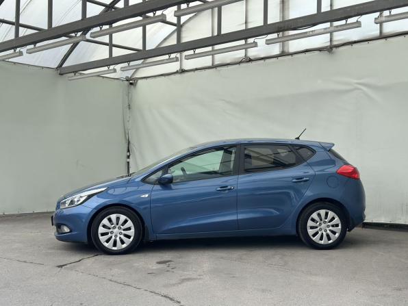 Kia Ceed II с пробегом 2013 года, цена 1 080 000 рублей, 175503 км, хэтчбек, Автокод Объявления