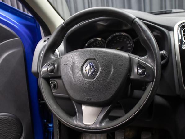 Renault Logan II с пробегом 2014 года, цена 679 000 рублей, 206000 км, седан, Автокод Объявления