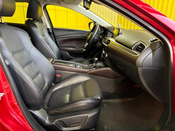 Mazda 6 III (GJ) Рестайлинг с пробегом 2015 года, цена 1 799 000 рублей, 157000 км, седан, Автокод Объявления
