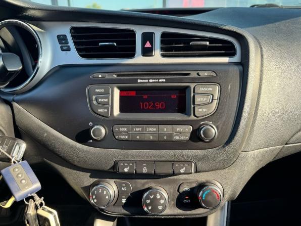 Kia Ceed II с пробегом 2014 года, цена 1 029 000 рублей, 124160 км, универсал, Автокод Объявления