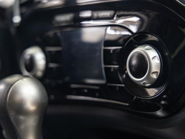Nissan Juke I с пробегом 2013 года, цена 998 000 рублей, 106988 км, внедорожник, Автокод Объявления