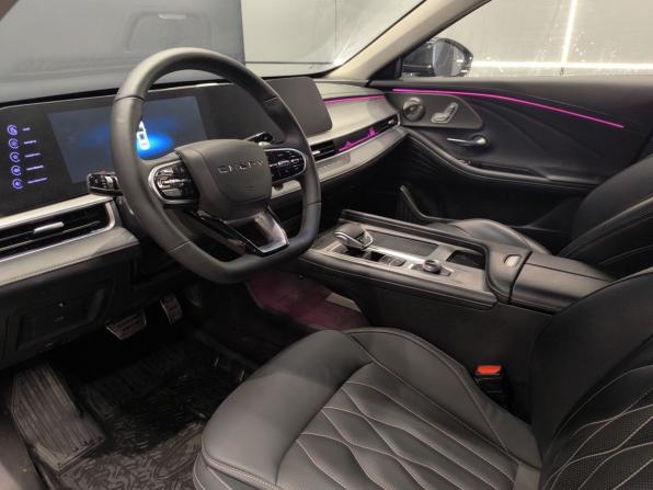 Chery Arrizo 8 с пробегом 2023 года, цена 2 199 000 рублей, 53000 км, седан, Автокод Объявления