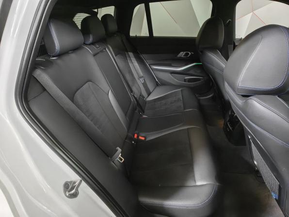 BMW 3 серии VII (G2x) с пробегом 2021 года, цена 4 128 000 рублей, 62957 км, универсал, Автокод Объявления