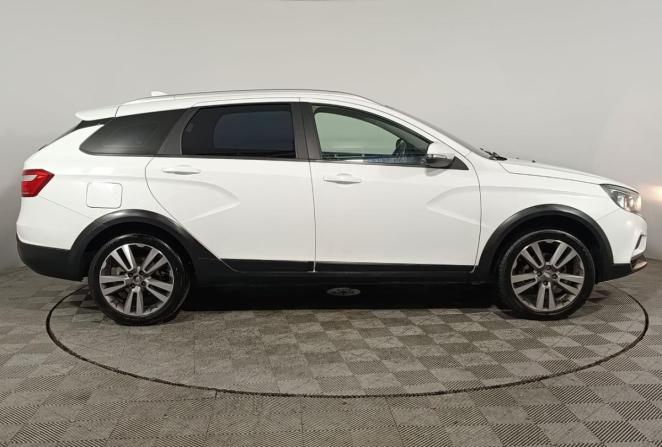 Lada (ВАЗ) Vesta I с пробегом 2021 года, цена 1 180 000 рублей, 118000 км, универсал, Автокод Объявления