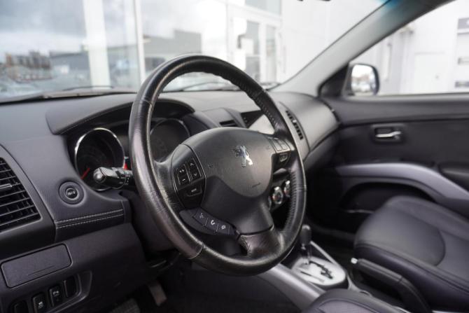 Peugeot 4007 с пробегом 2011 года, цена 1 195 000 рублей, 186617 км, внедорожник, Автокод Объявления