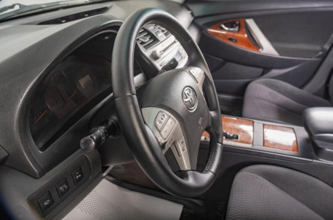 Toyota Camry VI (XV40) Рестайлинг с пробегом 2011 года, цена 1 299 000 рублей, 313000 км, седан, Автокод Объявления