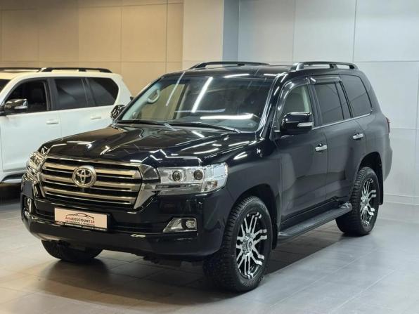 Toyota Land Cruiser 200 Series Рестайлинг 2 с пробегом 2019 года, цена 7 997 000 рублей, 130780 км, внедорожник, Автокод Объявления