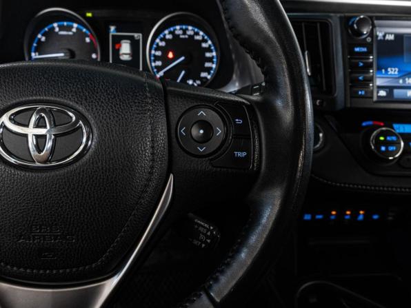 Toyota RAV4 IV (XA40) Рестайлинг с пробегом 2018 года, цена 2 456 000 рублей, 103635 км, внедорожник, Автокод Объявления