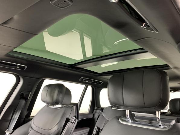 Land Rover Range Rover V с пробегом 2024 года, цена 29 900 000 рублей, 1310 км, внедорожник, Автокод Объявления