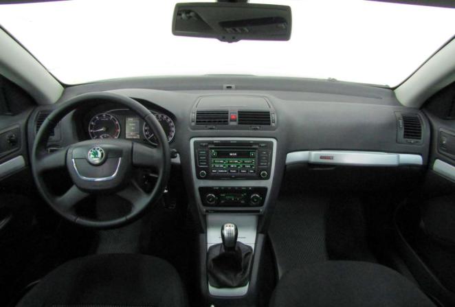 Skoda Octavia II (A5) Рестайлинг с пробегом 2010 года, цена 889 000 рублей, 220274 км, универсал, Автокод Объявления
