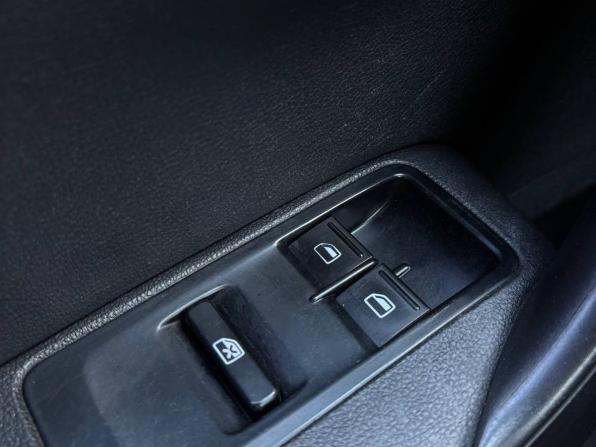 Volkswagen Polo V с пробегом 2012 года, цена 550 000 рублей, 206820 км, седан, Автокод Объявления