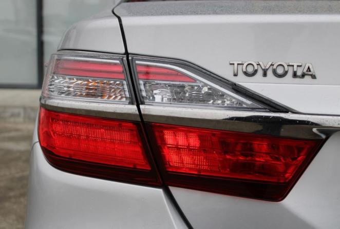 Toyota Camry VII (XV50) Рестайлинг с пробегом 2016 года, цена 2 190 000 рублей, 165569 км, седан, Автокод Объявления