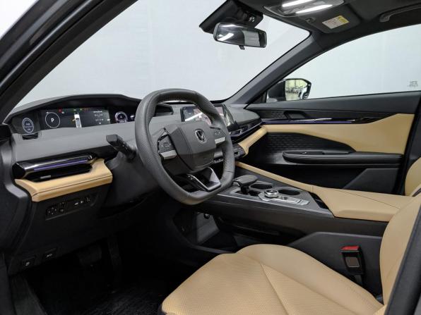 Changan UNI-V I с пробегом 2023 года, цена 2 190 000 рублей, 24964 км, лифтбек, Автокод Объявления