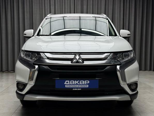 Mitsubishi Outlander III Рестайлинг 2 с пробегом 2016 года, цена 1 949 000 рублей, 158615 км, внедорожник, Автокод Объявления