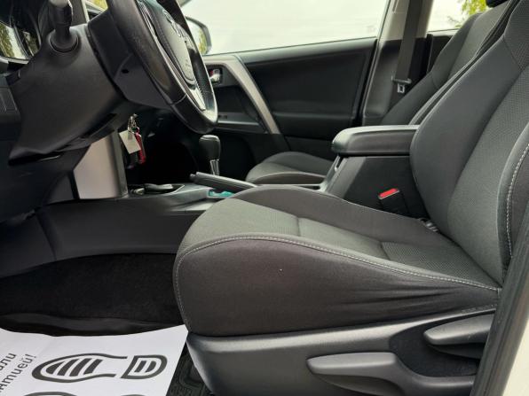 Toyota RAV4 IV (XA40) Рестайлинг с пробегом 2018 года, цена 2 349 999 рублей, 85000 км, внедорожник, Автокод Объявления
