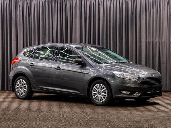 Ford Focus III Рестайлинг с пробегом 2019 года, цена 1 325 000 рублей, 65345 км, хэтчбек, Автокод Объявления