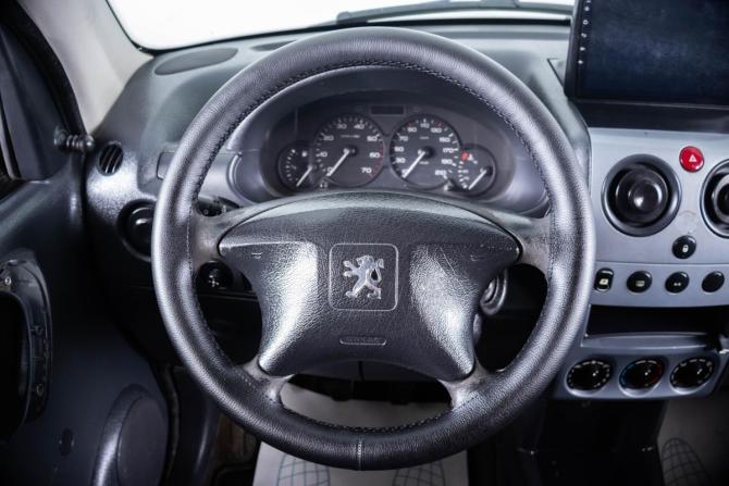 Peugeot Partner I с пробегом 2011 года, цена 359 000 рублей, 250500 км, компактвэн, Автокод Объявления