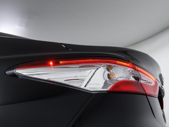 Toyota Camry VIII (XV70) Рестайлинг с пробегом 2021 года, цена 2 099 000 рублей, 112116 км, седан, Автокод Объявления