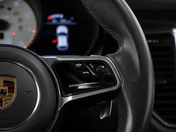 Porsche Macan I с пробегом 2015 года, цена 2 599 050 рублей, 131149 км, внедорожник, Автокод Объявления
