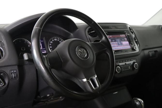 Volkswagen Tiguan I Рестайлинг с пробегом 2012 года, цена 1 349 990 рублей, 77396 км, внедорожник, Автокод Объявления