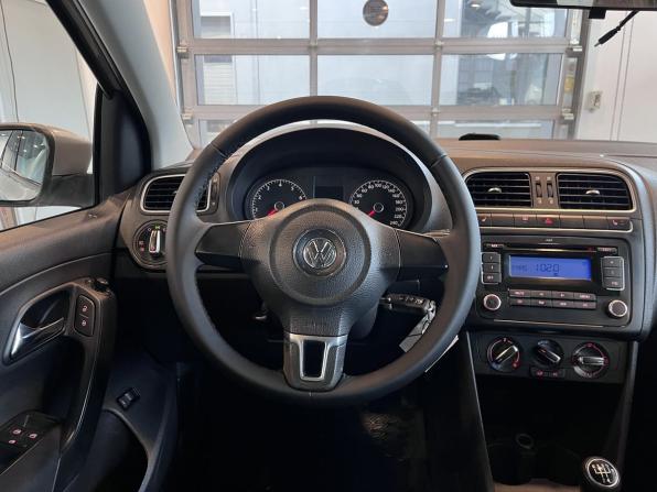 Volkswagen Polo V с пробегом 2011 года, цена 590 000 рублей, 223784 км, седан, Автокод Объявления