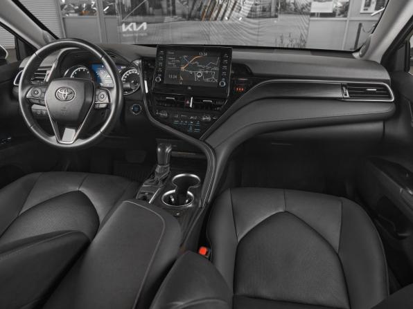 Toyota Camry VIII (XV70) Рестайлинг с пробегом 2021 года, цена 2 899 000 рублей, 101100 км, седан, Автокод Объявления