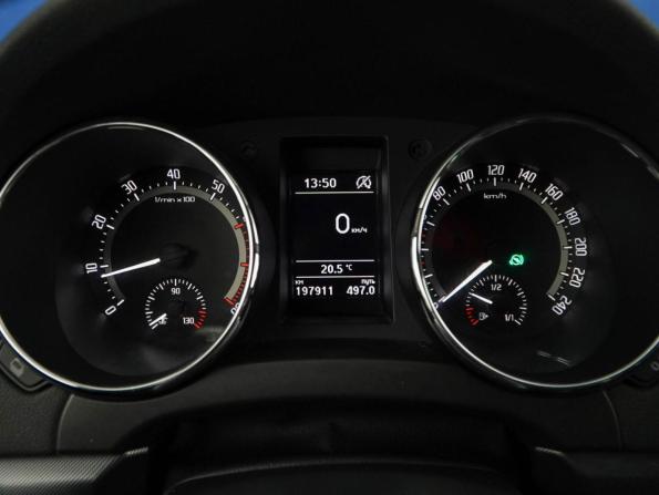 Skoda Yeti I Рестайлинг с пробегом 2017 года, цена 1 250 000 рублей, 197911 км, внедорожник, Автокод Объявления