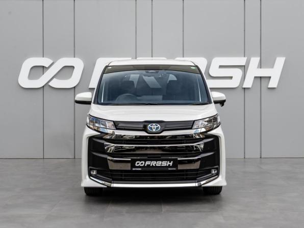 Toyota Noah IV (R90) с пробегом 2024 года, цена 4 170 000 рублей, 25260 км, минивэн, Автокод Объявления