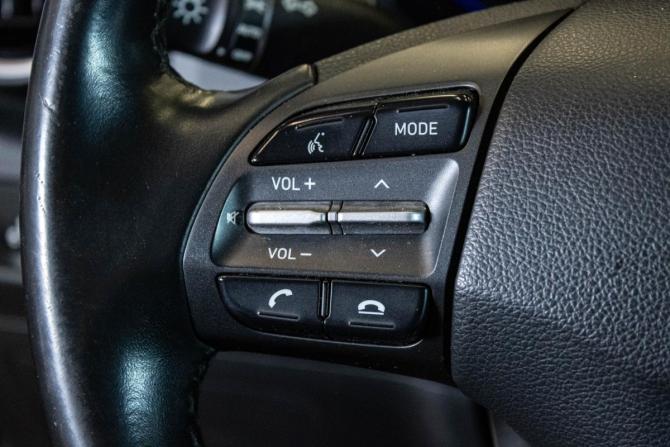 Hyundai Kona I с пробегом 2018 года, цена 1 879 000 рублей, 80226 км, внедорожник, Автокод Объявления