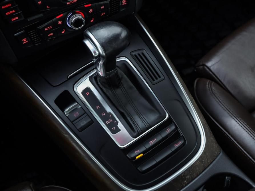 Audi Q5 I (8R) Рестайлинг Санкт-Петербург  - изображение 18
