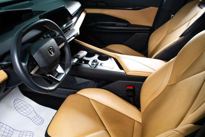 Changan UNI-V I с пробегом 2023 года, цена 2 349 000 рублей, 38743 км, лифтбек, Автокод Объявления