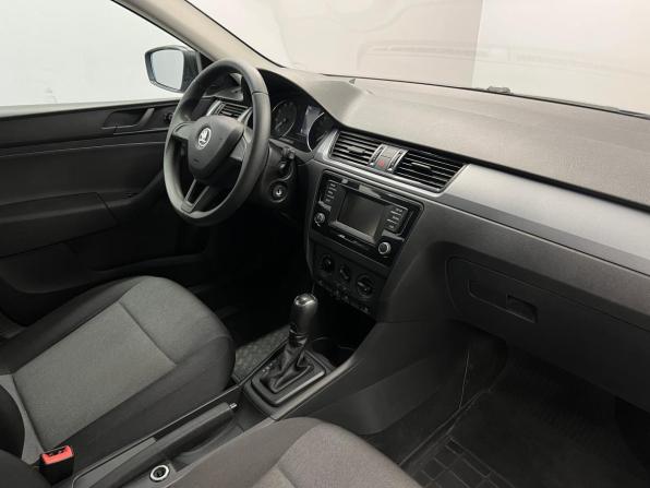 Skoda Rapid I с пробегом 2016 года, цена 1 049 000 рублей, 159442 км, лифтбек, Автокод Объявления