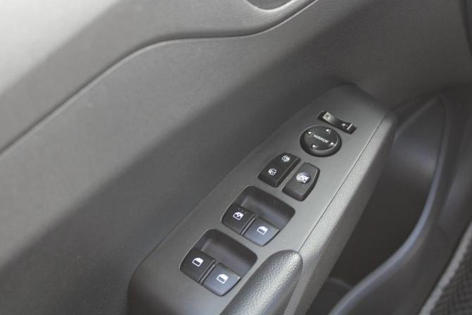 Hyundai Solaris II Рестайлинг с пробегом 2021 года, цена 1 550 000 рублей, 59000 км, седан, Автокод Объявления