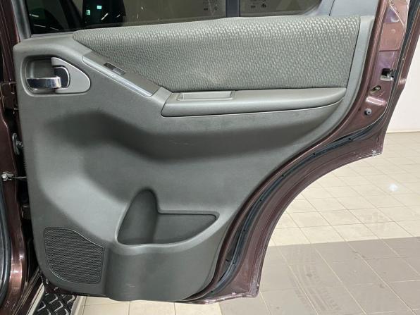 Nissan Pathfinder III Рестайлинг с пробегом 2011 года, цена 1 419 000 рублей, 243045 км, внедорожник, Автокод Объявления