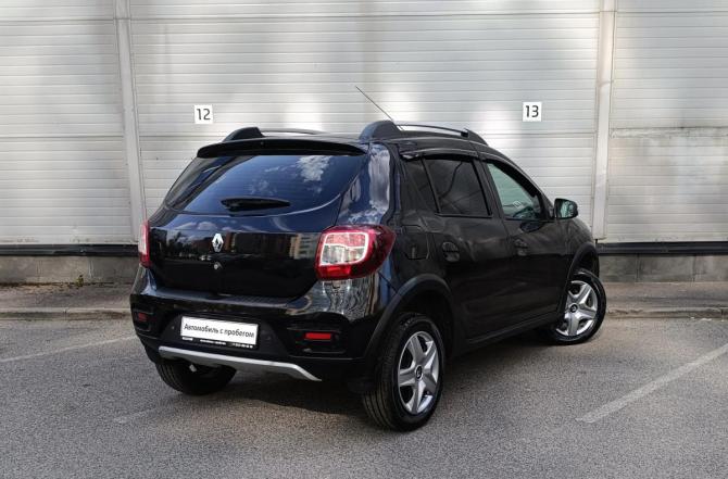 Renault Sandero II с пробегом 2017 года, цена 479 000 рублей, 376071 км, хэтчбек, Автокод Объявления