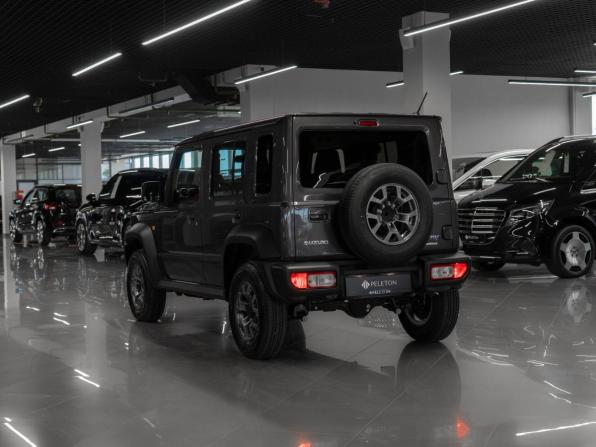 Suzuki Jimny IV с пробегом 2025 года, цена 3 950 000 рублей, 50 км, внедорожник, Автокод Объявления