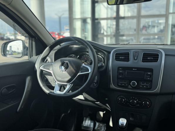 Renault Sandero II Рестайлинг с пробегом 2021 года, цена 1 155 000 рублей, 53855 км, хэтчбек, Автокод Объявления