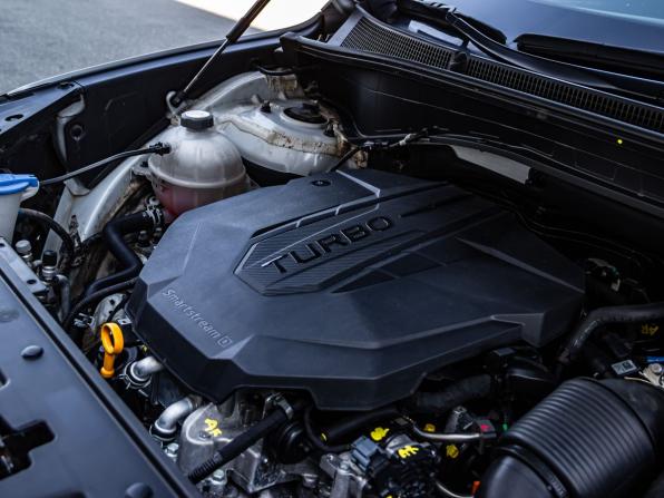 Hyundai Santa Fe IV Рестайлинг с пробегом 2022 года, цена 3 800 000 рублей, 40321 км, внедорожник, Автокод Объявления