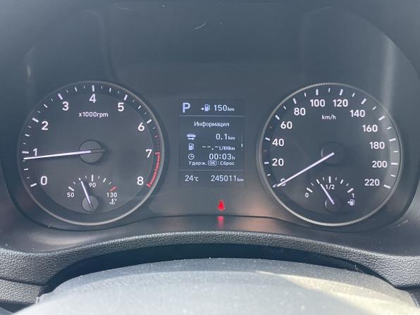 Hyundai Solaris II с пробегом 2019 года, цена 999 000 рублей, 245009 км, седан, Автокод Объявления